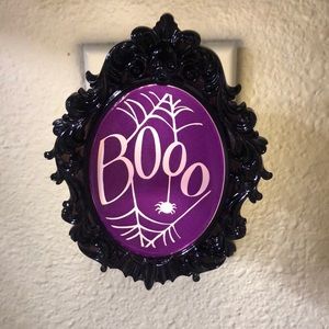 Halloween “ BOO “ wallflower 🕸💜💀